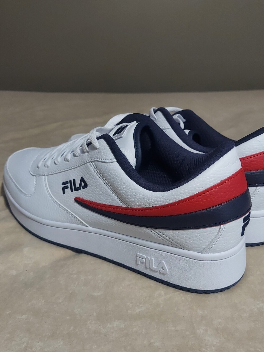 FILA Men’s White Leather Sneakers with Navy & Red Accents Size: 14